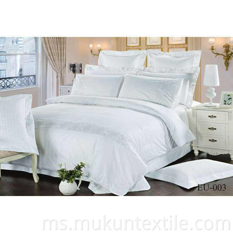  Cotton Embroidery Bedding Set